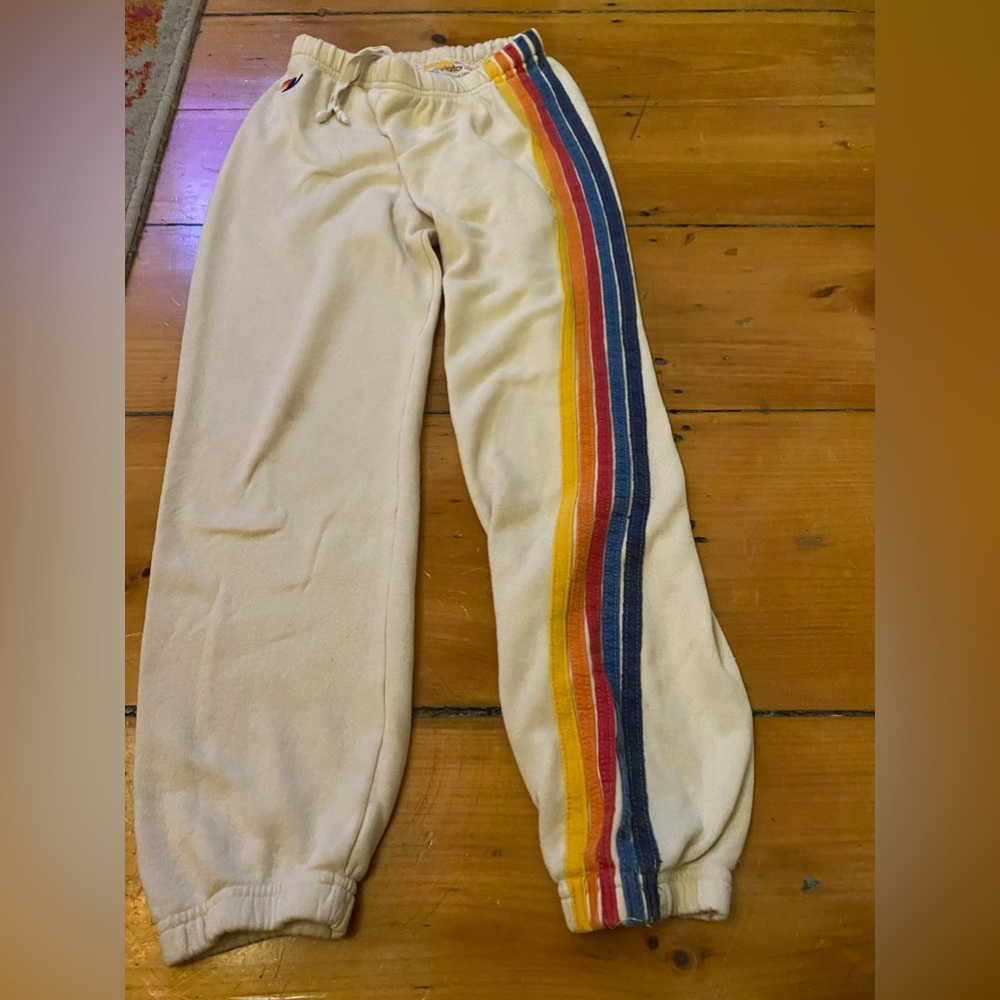Cream 5 stripe size small- gently worn no blemishes